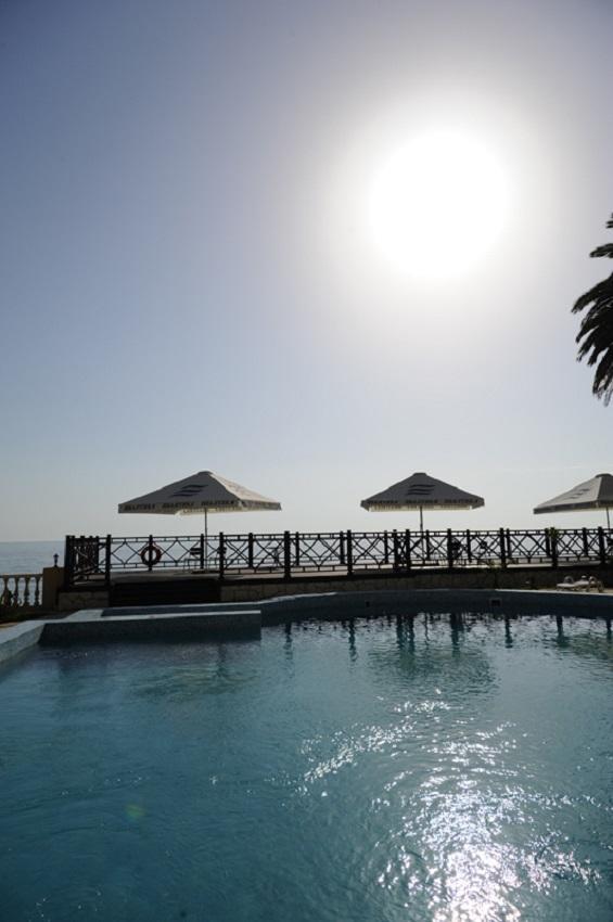 Hotel Lazurniy Bereg Gagra Exteriér fotografie
