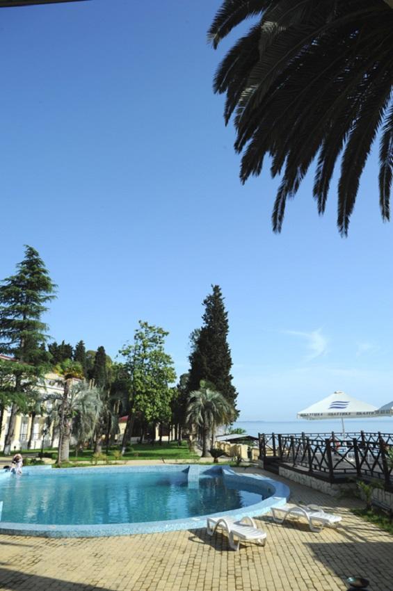 Hotel Lazurniy Bereg Gagra Exteriér fotografie