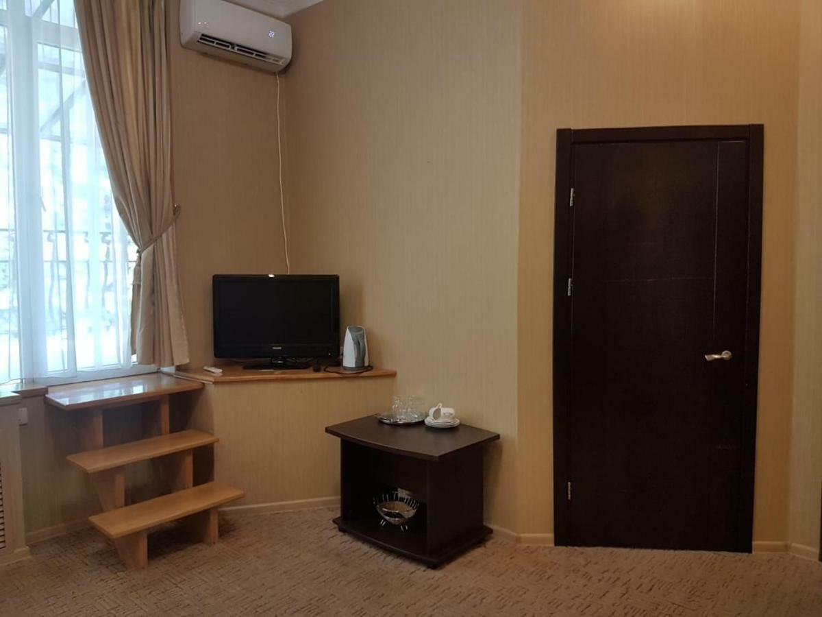 Hotel Lazurniy Bereg Gagra Exteriér fotografie
