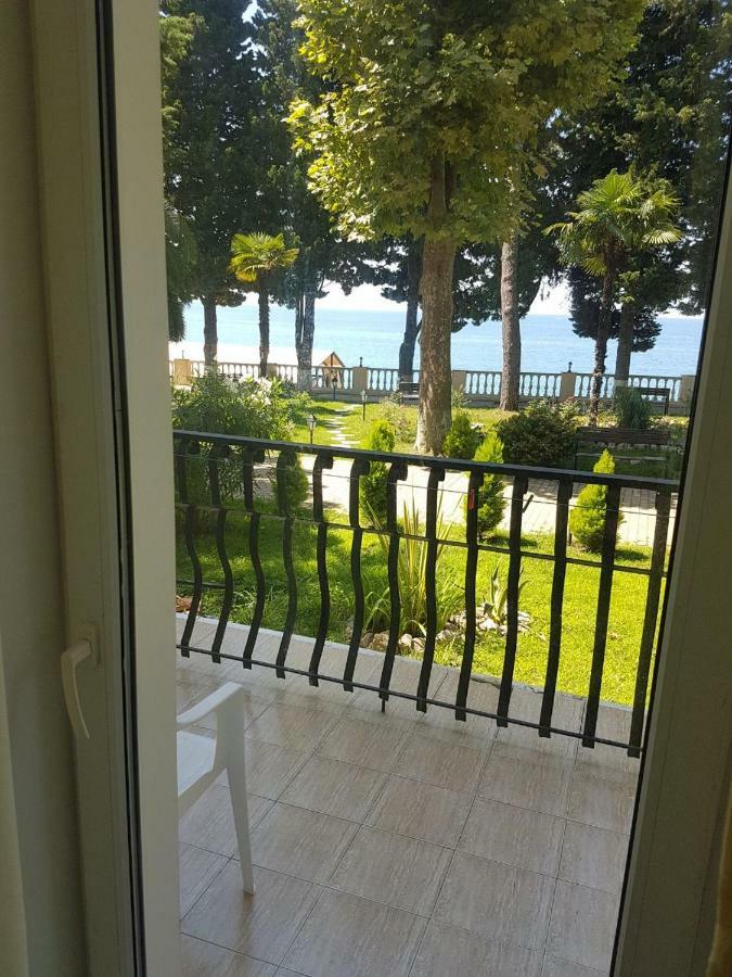Hotel Lazurniy Bereg Gagra Exteriér fotografie