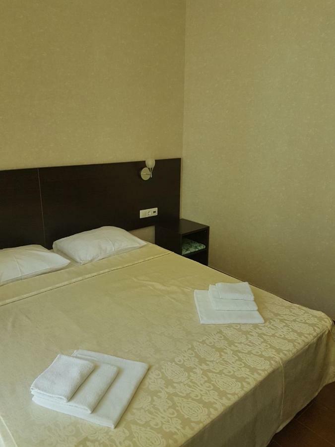 Hotel Lazurniy Bereg Gagra Exteriér fotografie